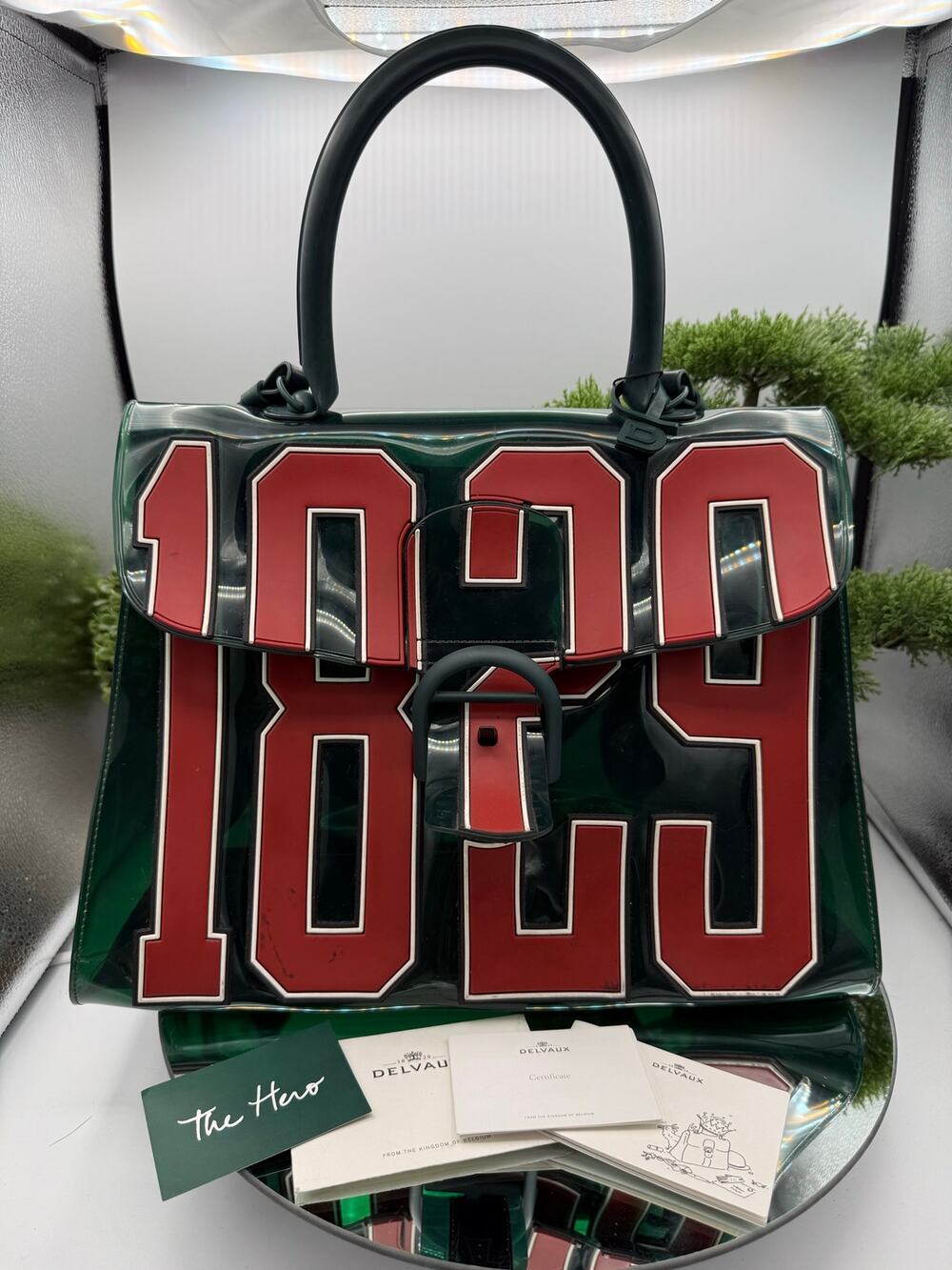 DELVAUX Vinyl The Hero 1829 Brilliant MM